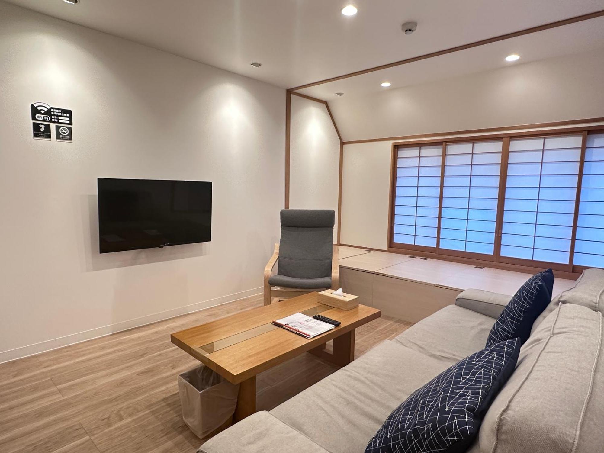 拾野の家 301洋室 Hotel Osaka Luaran gambar
